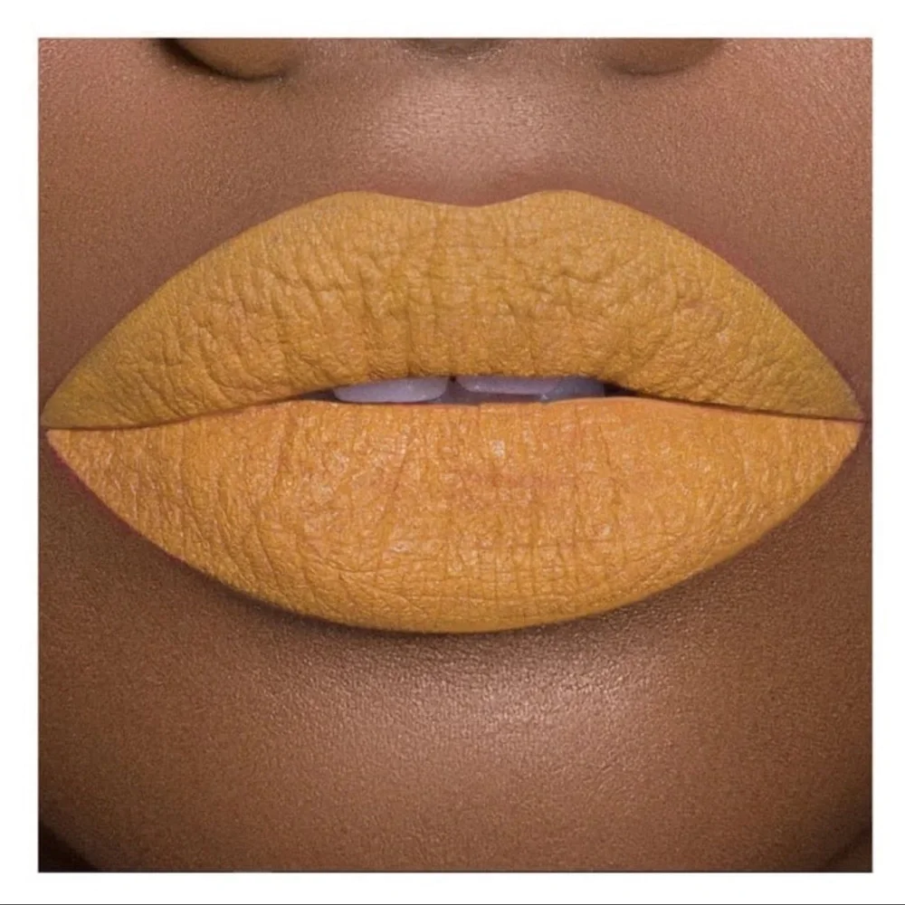 Jeffree Star Extending the Olive Branch Velvet Trap Lipstick
